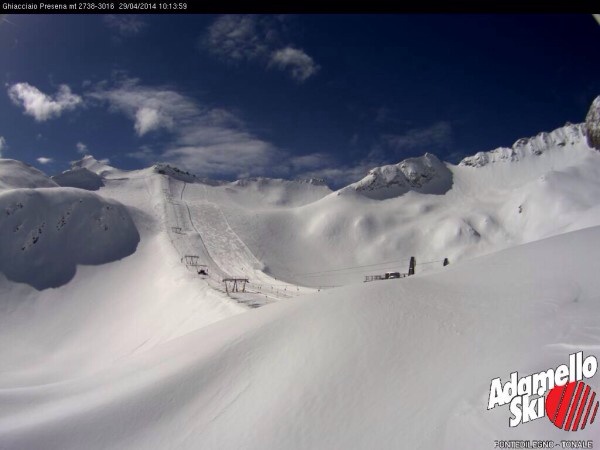 30/4/2014 – Adamello Ski: Oggi finisce la stagione invernale…domani inizia quella primaverile … Sempre sci ai piedi!